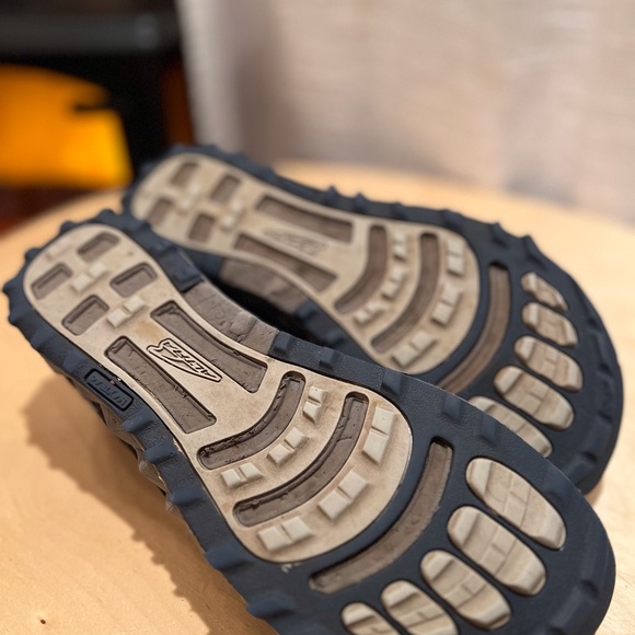 Women’s Altra Superior 4 - Picture 2 of 7